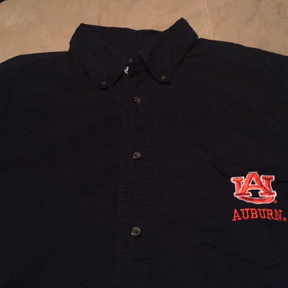 Men’s Auburn button down